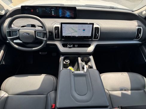 Certified 2025 Ford Expedition Active AWD/4WD image 20