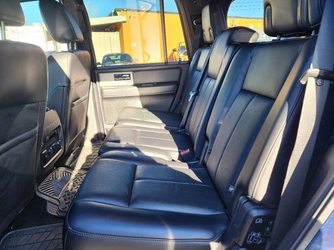 Used 2016 Ford Expedition Limited image 22