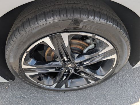 Used 2021 Kia K5 GT-Line AWD/4WD image 9