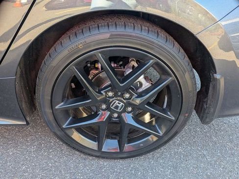 Used 2025 Honda Civic Sport image 9