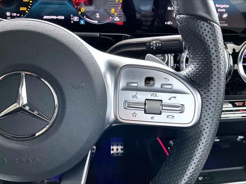 Used 2023 Mercedes-Benz GLA 45 AMG 4MATIC image 17