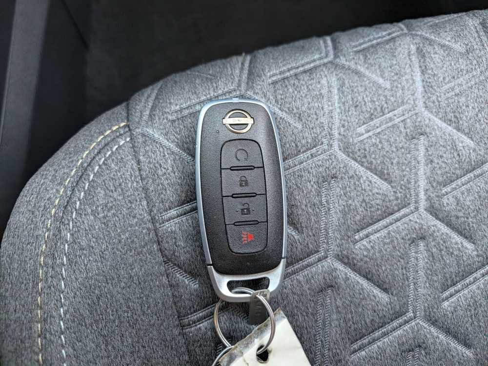 Used 2026 Nissan Kicks SV w/ SV Premium Package AWD/4WD image 33