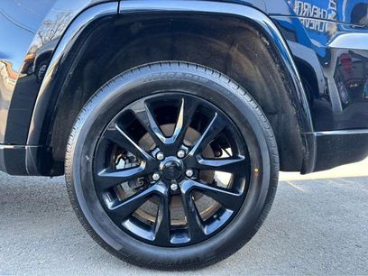 Used 2019 Jeep Grand Cherokee Altitude