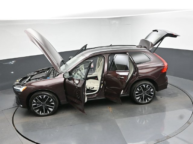 New 2026 Volvo XC60 B5 Ultra w/ Climate Package AWD/4WD image 53
