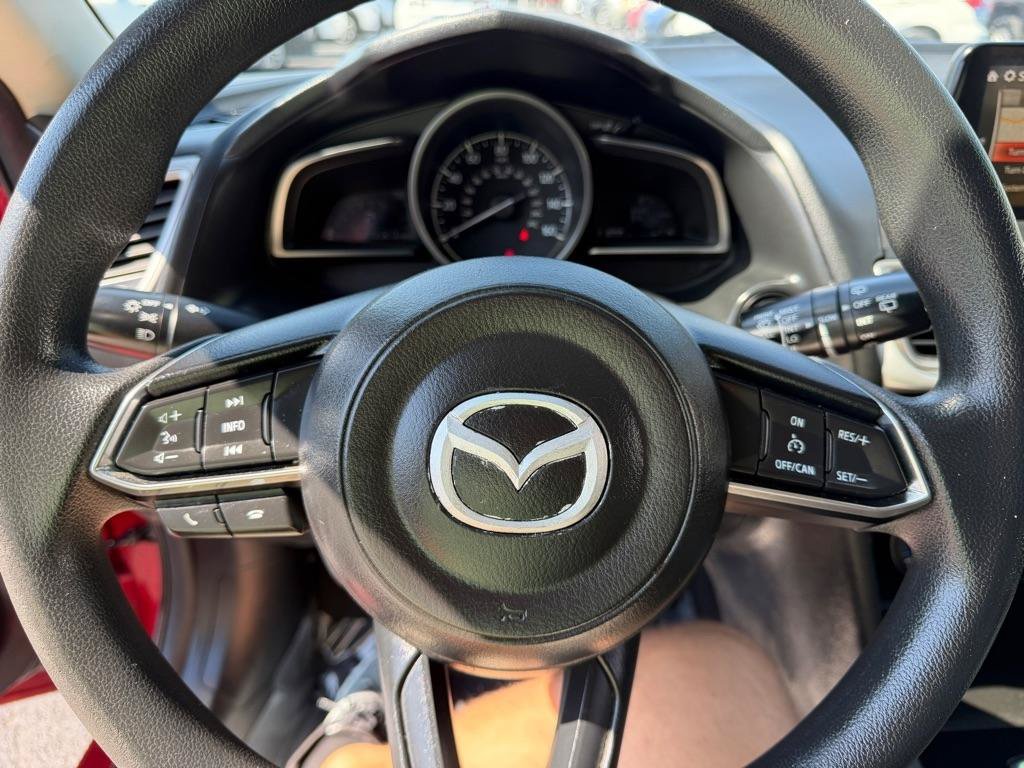 Used 2018 MAZDA MAZDA3 Sport FWD image 30