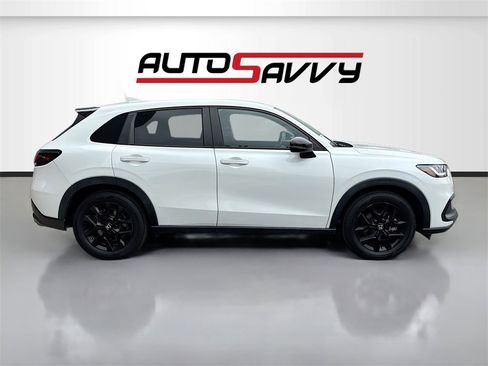 Used 2024 Honda HR-V Sport image 8