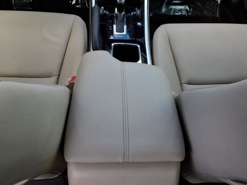 Used 2017 Honda Accord Touring image 33