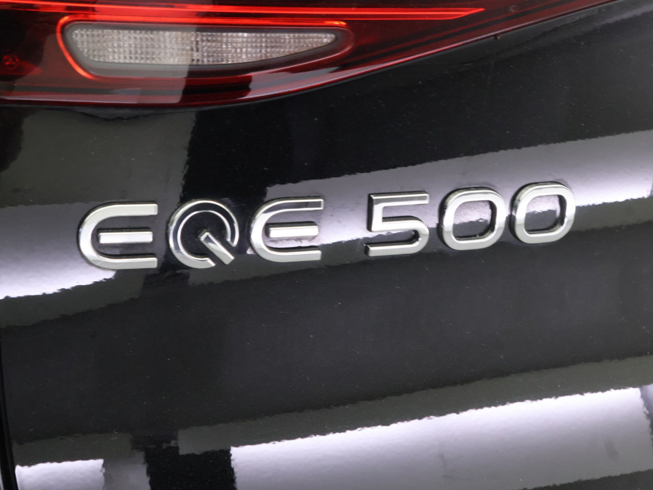 Certified 2023 Mercedes-Benz EQE 500 4MATIC SUV image 19