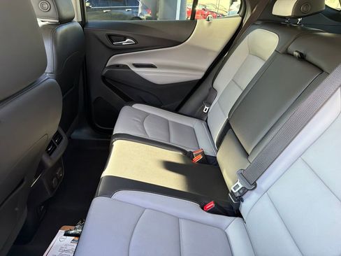 Used 2018 Chevrolet Equinox Premier image 31