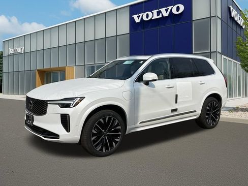 Used 2026 Volvo XC90 T8 Plus w/ Protection Package Premier AWD/4WD image 1