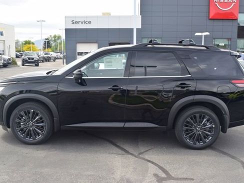 New 2026 Nissan Pathfinder SL image 24