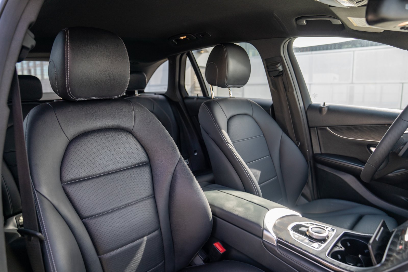Used 2018 Mercedes-Benz GLC 300 4MATIC image 25