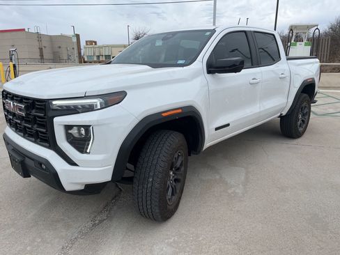 Used 2024 GMC Canyon Elevation w/ Convenience Package image 3