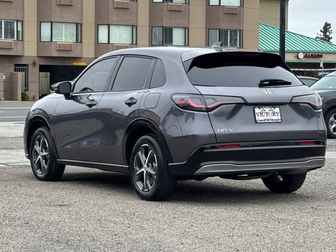 Certified 2024 Honda HR-V EX-L image 6
