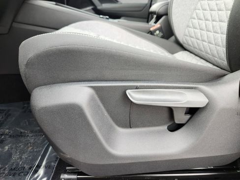 New 2026 Volkswagen Tiguan S image 14