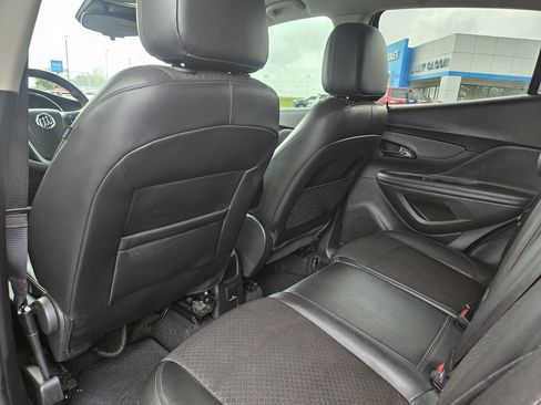 Used 2021 Buick Encore Preferred w/ Safety Package II image 26