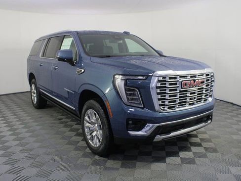 New 2026 GMC Yukon XL Denali w/ Sun & Power Step Package image 32