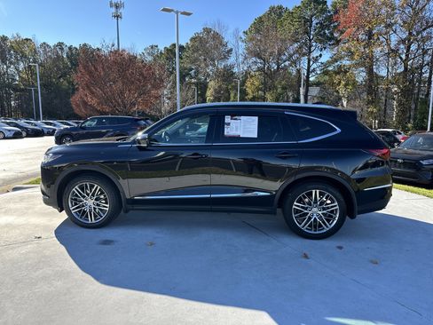 Used 2024 Acura MDX SH-AWD w/ Advance Package image 7