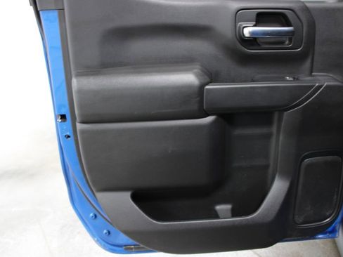 Used 2023 Chevrolet Silverado 1500 Custom image 24