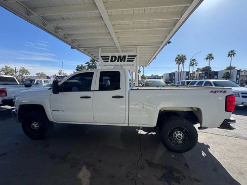 Used 2019 Chevrolet Silverado 2500 W/T image 7