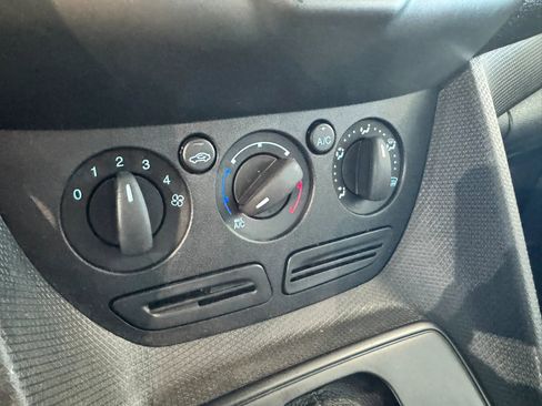 Used 2015 Ford Transit Connect XL image 21