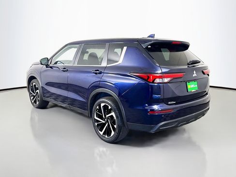 Used 2024 Mitsubishi Outlander SE image 7