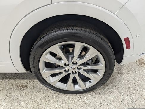 Used 2023 Buick Envision Avenir AWD/4WD image 10