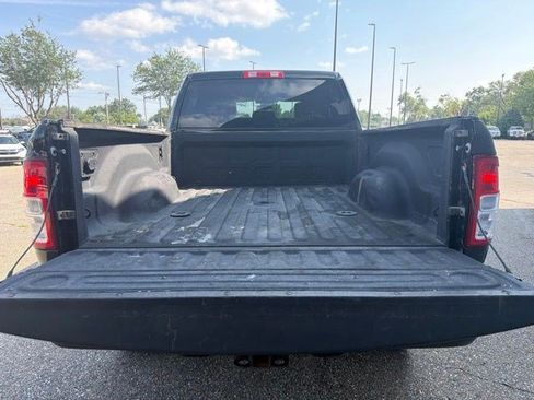 Used 2020 RAM 2500 Tradesman w/ Chrome Appearance Group AWD/4WD image 16