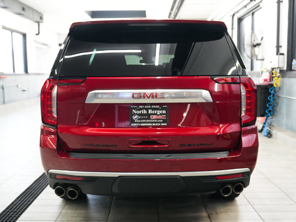 Used 2023 GMC Yukon Denali AWD/4WD image 7