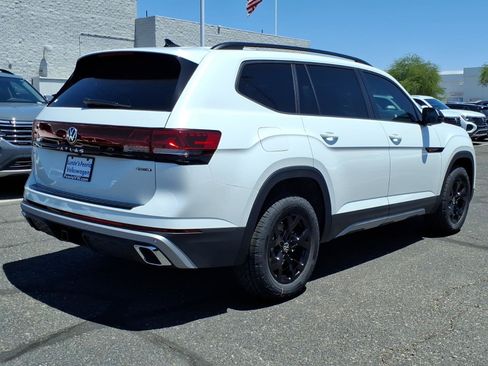 New 2026 Volkswagen Atlas Peak Edition AWD/4WD image 6