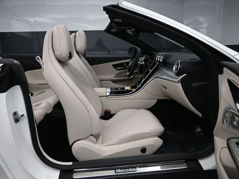 New 2026 Mercedes-Benz CLE 300 4MATIC Cabriolet image 24