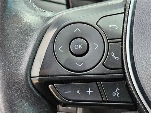 Used 2019 Toyota RAV4 Limited FWD image 22
