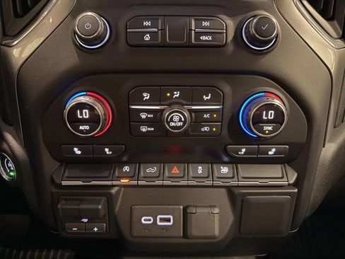 Used 2019 Chevrolet Silverado 1500 LT w/ Texas Edition image 24