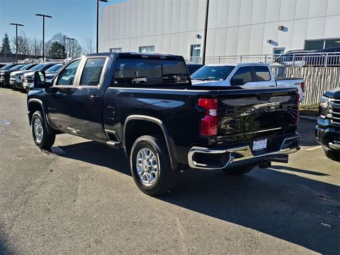 New 2026 Chevrolet Silverado 2500 LT image 3