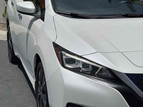 Used 2019 Nissan Leaf SV Plus w/ SV Plus Technology Package FWD image 29