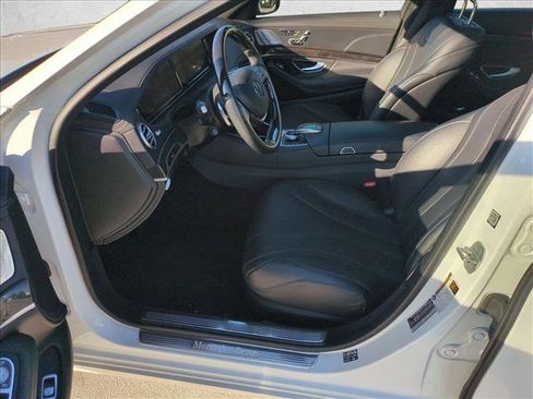 Used 2017 Mercedes-Benz S 550 Sedan image 16
