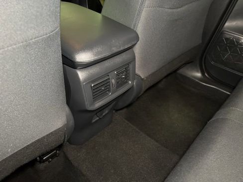 Used 2019 Toyota RAV4 LE image 46