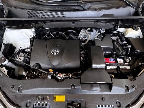 Used 2018 Toyota Highlander XLE FWD image 15