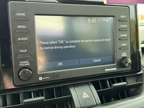 Certified 2021 Toyota RAV4 XLE w/ Convenience Package AWD/4WD image 12