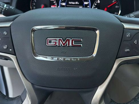 Used 2023 GMC Acadia Denali AWD/4WD image 12
