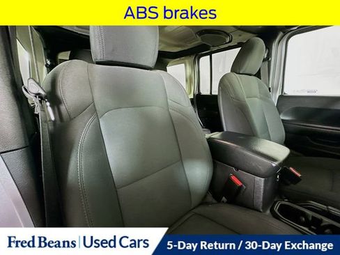 Used 2021 Jeep Wrangler Unlimited Sport AWD/4WD image 34