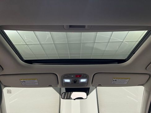 Used 2025 Kia Telluride S image 47