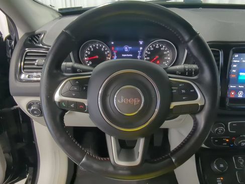 Used 2020 Jeep Compass Limited AWD/4WD image 27