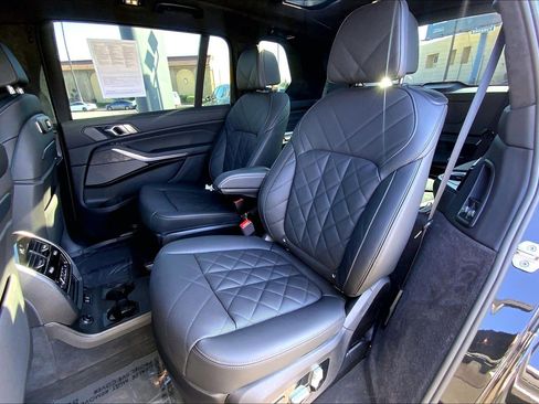 Used 2026 BMW X7 xDrive40i w/ M Sport Package image 19