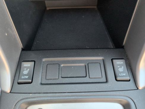 Used 2015 Subaru Forester 2.5i Premium AWD/4WD image 21