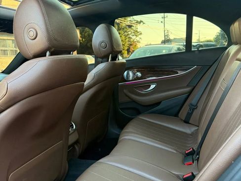 Used 2017 Mercedes-Benz E 300 4MATIC w/ Premium 1 Package image 8