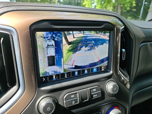 Used 2020 Chevrolet Silverado 3500 High Country w/ Z71 Off-Road Package image 33