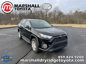 Used 2023 Toyota RAV4 LE video 1