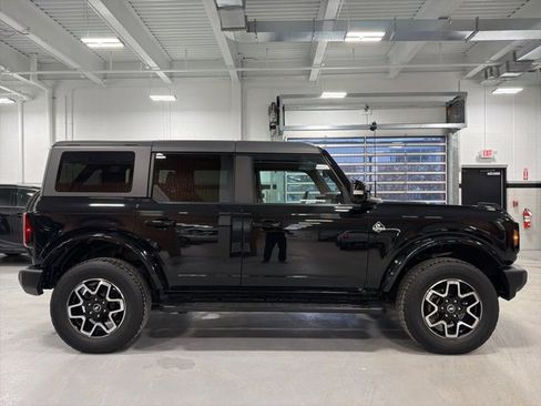 Used 2022 Ford Bronco Outer Banks image 8