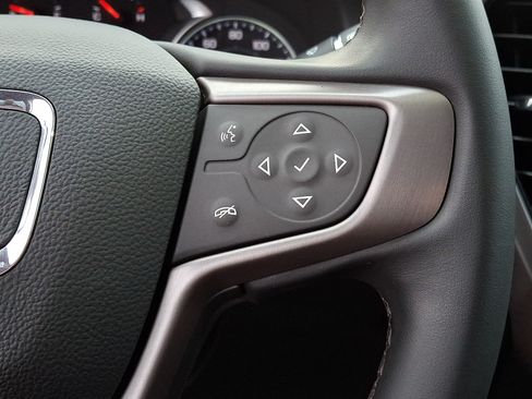 Used 2023 GMC Acadia AT4 AWD/4WD image 24